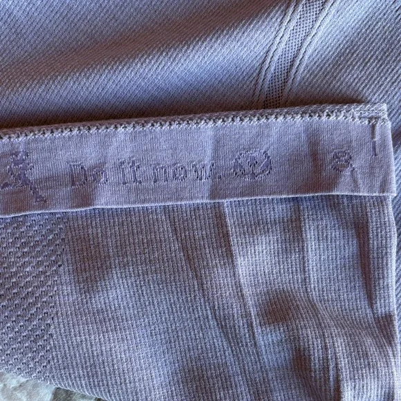 Lululemon Swiftly ~ Size 8 - Picture 3 of 5